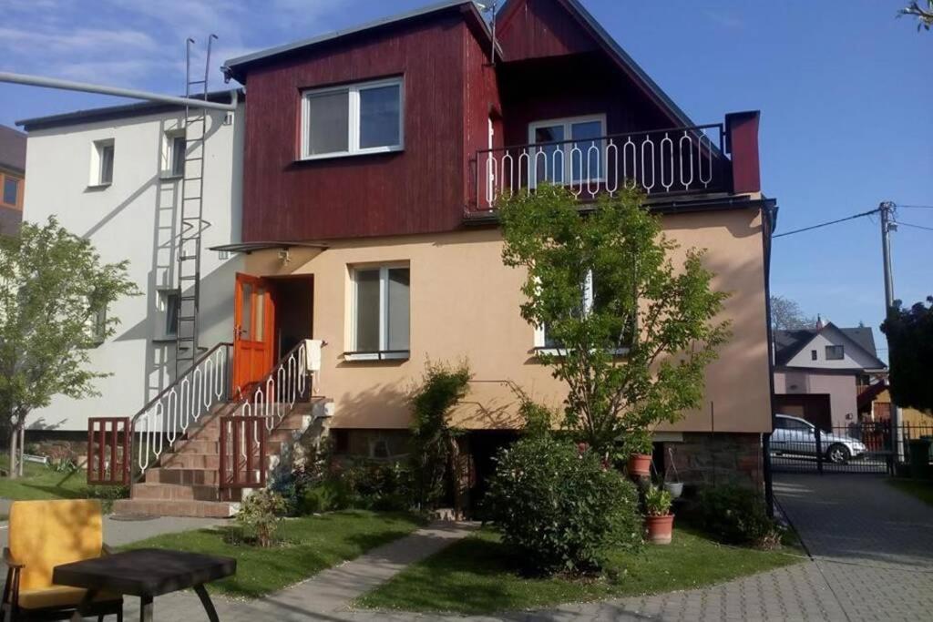 Apartman Se Zahradou Krnov Bagian luar foto